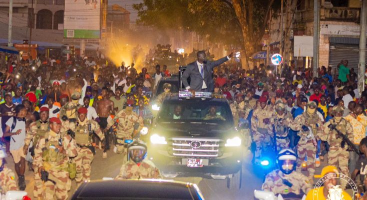 𝗔𝗲́𝗿𝗼𝗽𝗼𝗿𝘁 𝗔𝗵𝗺𝗲𝗱 𝗦𝗲́𝗸𝗼𝘂 𝗧𝗼𝘂𝗿𝗲́ : 𝗿𝗲𝘁𝗼𝘂𝗿 𝗱𝘂 𝗖𝗵𝗲𝗳 𝗱𝗲 𝗹’𝗘́𝘁𝗮𝘁 𝗱𝗲 𝗧𝘂𝗿𝗾𝘂𝗶𝗲