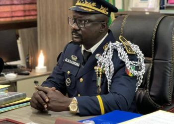 Police nationale : le DG Djénaba Sory CAMARA élevé à la “dignité d’honneur d’Administrateur Général de Police”