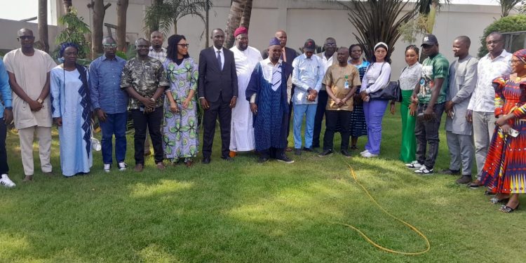 Guinée : société civile et institutions unies pour une présidentielle apaisée en 2025