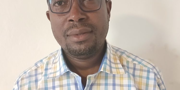 Guinée : Bah Oury reconduit au poste de Premier ministre, Mohamed Arabe Kaba le félicite