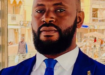 Tribune: « 5ᵉ République, Nouveau départ ».