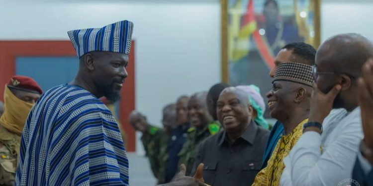 Guinée : Mamadi Doumbouya préside une réunion exceptionnelle du Conseil Supérieur de Défense Nationale