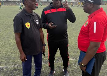 Licence “A » CAF: Mamadouba Sylla “gaucher“ rend  visite à l&rsquo;équipage et aux Techniciens apprenants