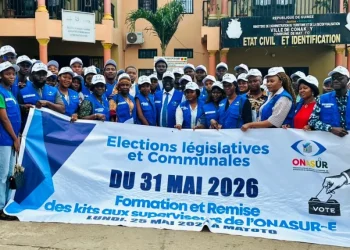 Élections législatives et communales : remise des kits aux superviseurs électoraux à Matoto par l’ONASUR-E