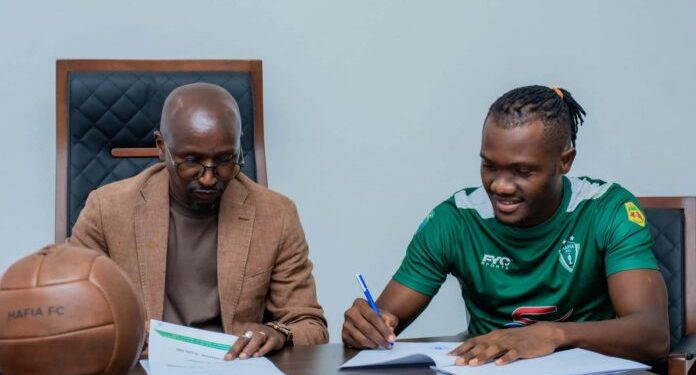 Mercato : le Hafia FC renforce sa défense avec le Nigérian Uche Ezeala