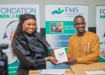 Solidarité : la Fondation Maya La Solution reçoit 100 tensiomètres pour renforcer la prévention