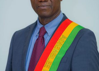 Palais du peuple : Après la réception de son véhicule de fonction, Hon. Sékou Samoura veut « retourner sur le terrain »