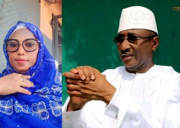 Conakry : Mme Fatoumata Binta Barry pleure Sidya Touré
