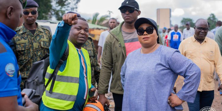 Pêche : Fatima Camara au contact des chantiers portuaires de Conakry