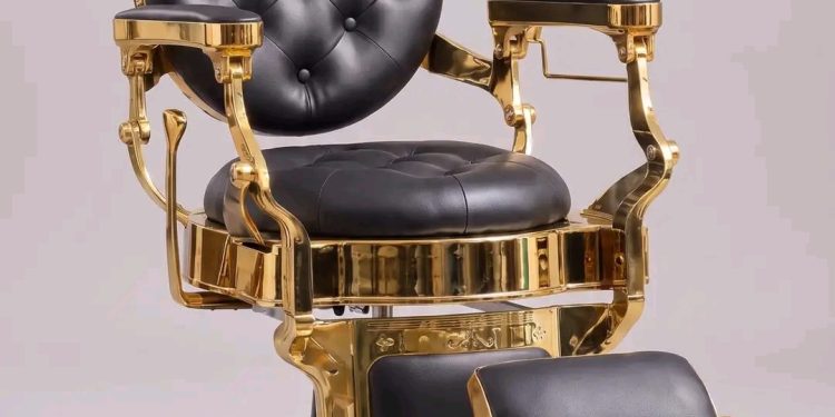Guinée : Marifala met des fauteuils de coiffure à la disposition des professionnels du secteur