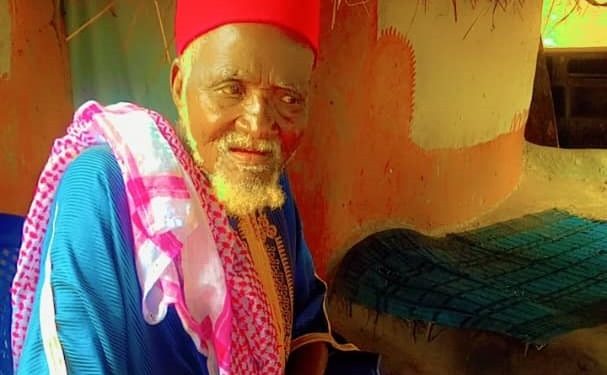 Décès du patriarche de Mabrya : Honorable el hadj Ibrahima Bangoura présente ses condoléances à la famille de Seydou Camara