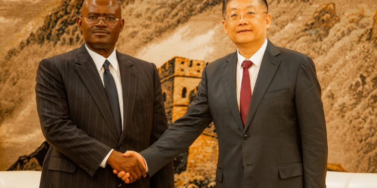 CGE-GUI : le premier Vice-Président Kerfalla CAMARA reçu par l’Ambassadeur de Chine en Guinée