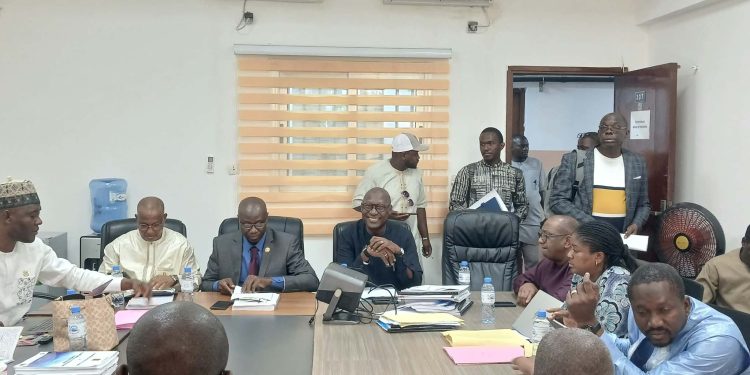 Loi de finances rectificative 2026 : la commission de l’Environnement et de l’Agriculture échange avec les cadres du département